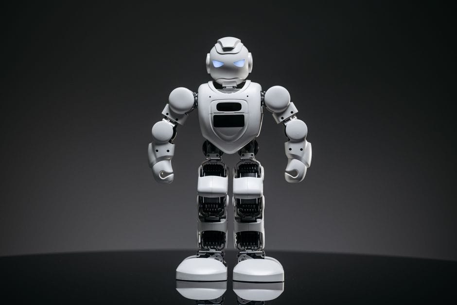 Robo-advisers or DIY: how should a beginner invest?